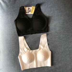 XS bras, Bali & True & co, no wires, no clasps